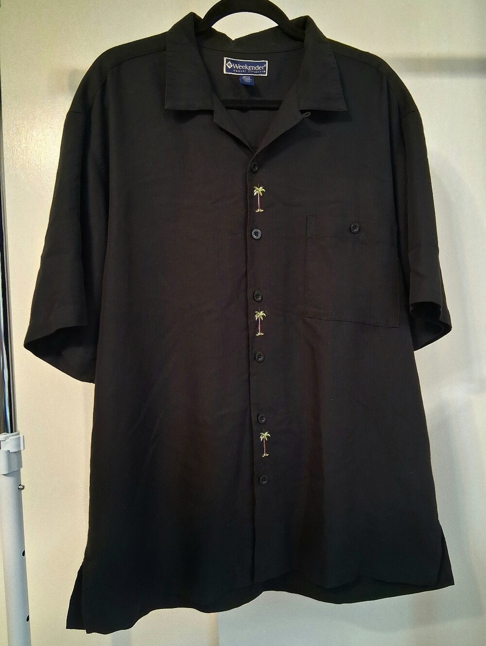 Men's Limited Edition Vintage Weekender ButtonUp Shirt w/ Palm Embroidery Sz L
